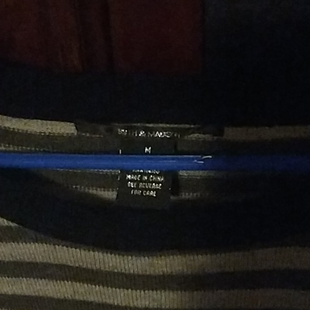 Sweater - Picture 2 of 2